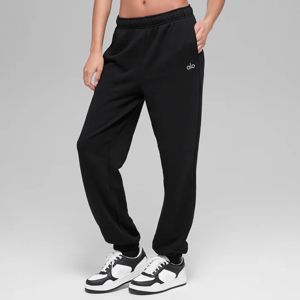 ALO Yoga Black Drawstring Jogger Sweatpants - Picture 5 of 5